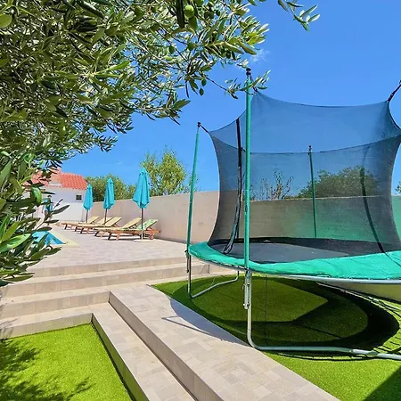 Lovely In Hébergement de vacances Rupalj