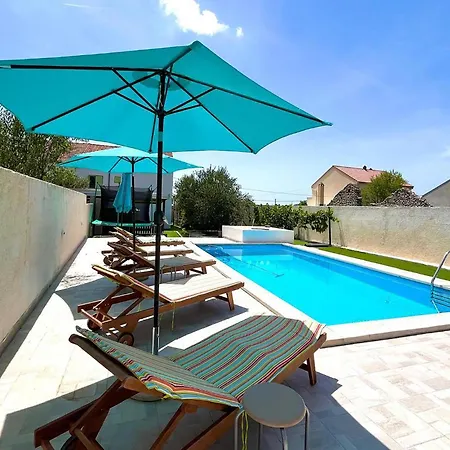 Lovely In Hébergement de vacances *